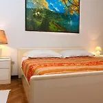Ada Apartament *