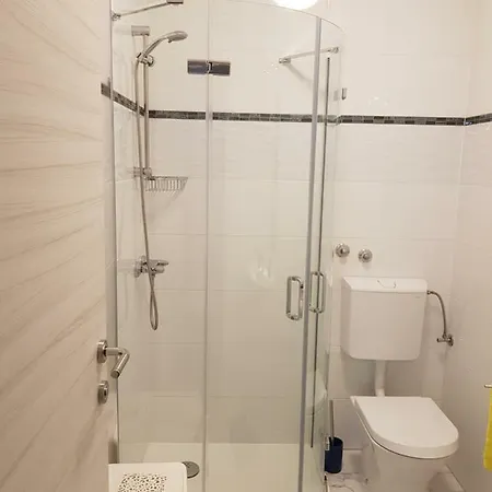 Apartament Ada Vinkuran