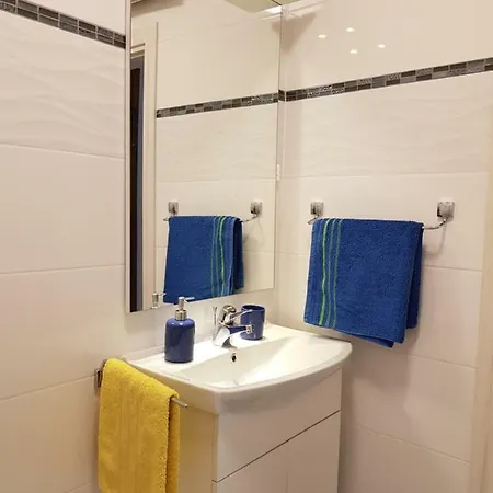 Ada Apartment *